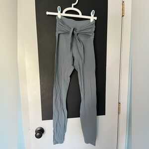 Lululemon tie leggings